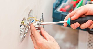 Электромонтажные работы Екатеринбург цена 470 руб Электрика под ключ